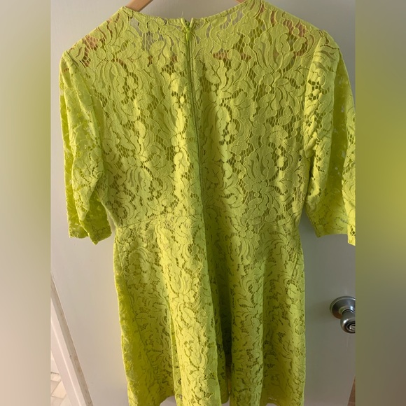 Lime green/yellow lace ASOS maternity dress - Picture 2 of 5